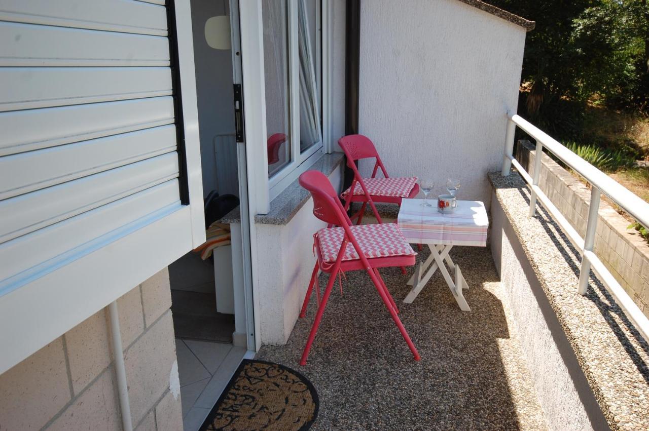 Apartment Blanka By El-Pi Tours Njivice Exterior foto